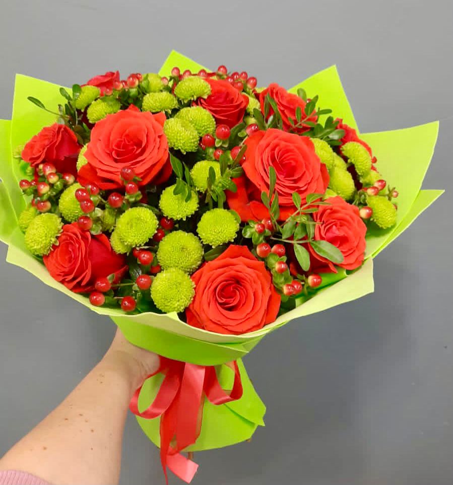 Букет цветов из: Хризантемы и Розы в Тайтурке