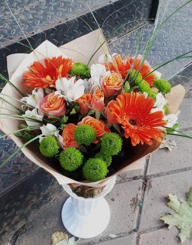 Букет цветов из: Герберы, Хризантемы, Альстромерии и Розы в Тайтурке