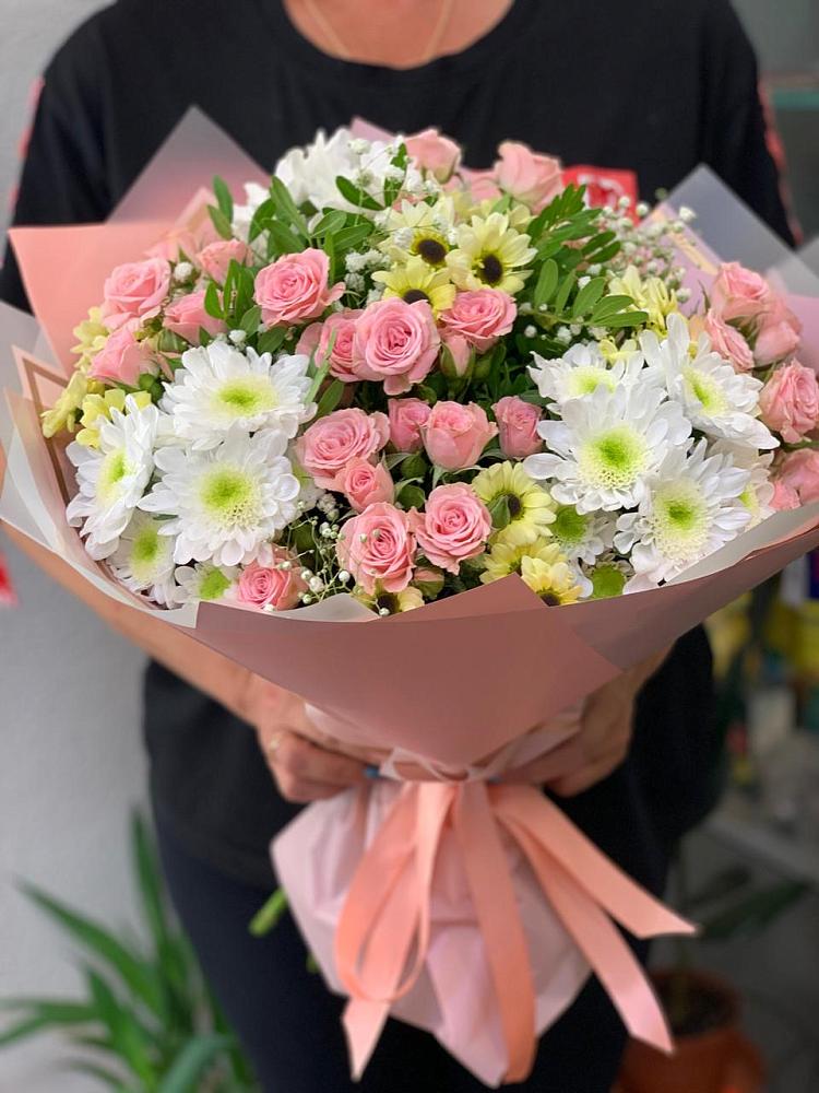Букет цветов из: Розы и Хризантемы в Тайтурке