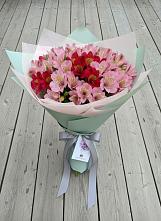 Букет цветов из:  Альстромерии в Тайтурке