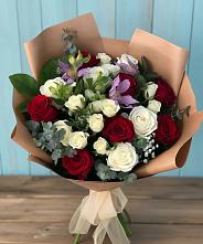 Букет цветов из:  Розы и Альстромерии в Тайтурке