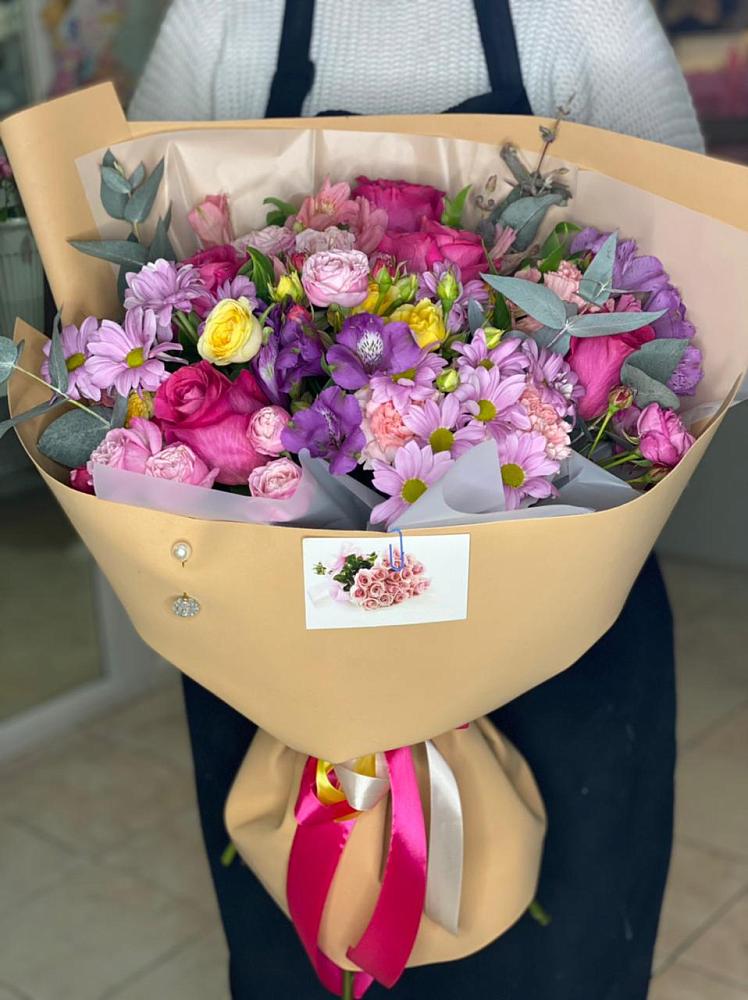 Букет цветов из: Хризантемы, Гвоздики и Альстромерии в Тайтурке