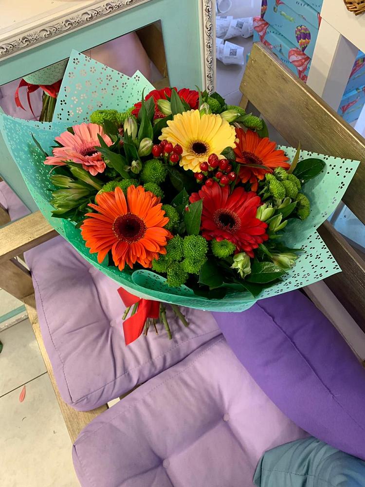 Букет цветов из: Герберы, Хризантемы и Альстромерии в Тайтурке