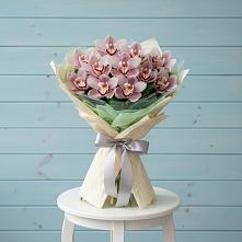 Букет цветов из:  Орхидеи и Розы в Тайтурке