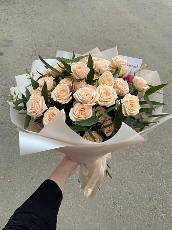 Букет Кремовые розы Латте в Тайтурке