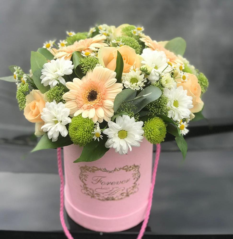 Цветочная композиция из Розы, Герберы и Хризантемы в шляпной коробке в Тайтурке